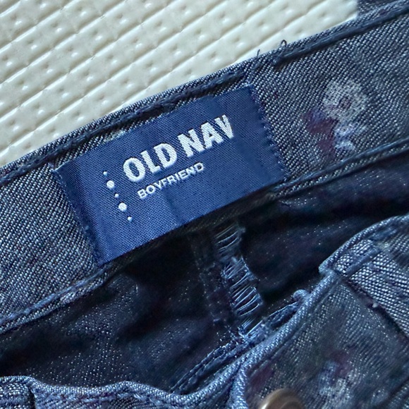 Old Navy|Baby girl/toddler dark wash jeans w ditsy florals, 3T•••straight leg - Picture 6 of 6